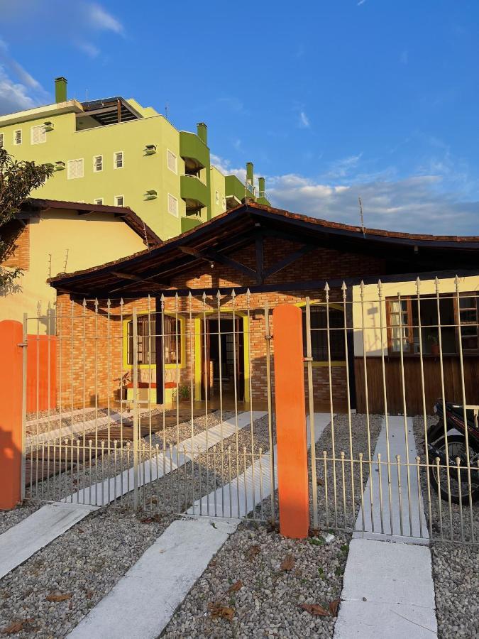 Hostel Coraticum Ubatuba Exteriör bild